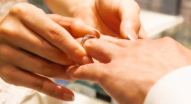 6月は婚活が活発な時期…その理由とは？